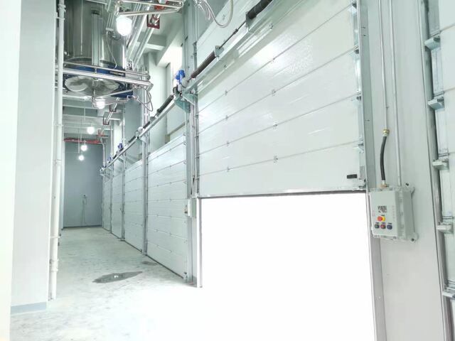 河南比福制藥有限公司滑升門項(xiàng)目